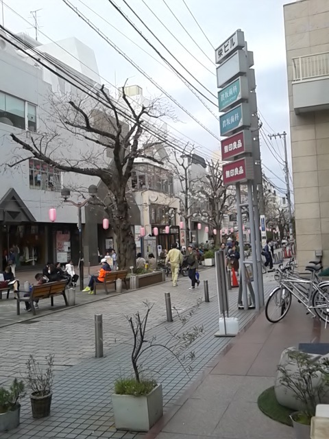 ちらほらと_d0014133_14583811.jpg