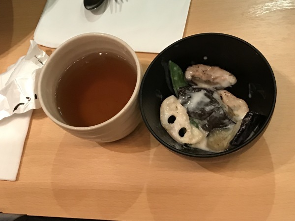 つるとんたんでランチして土筆摘みに_e0397389_16100684.jpeg