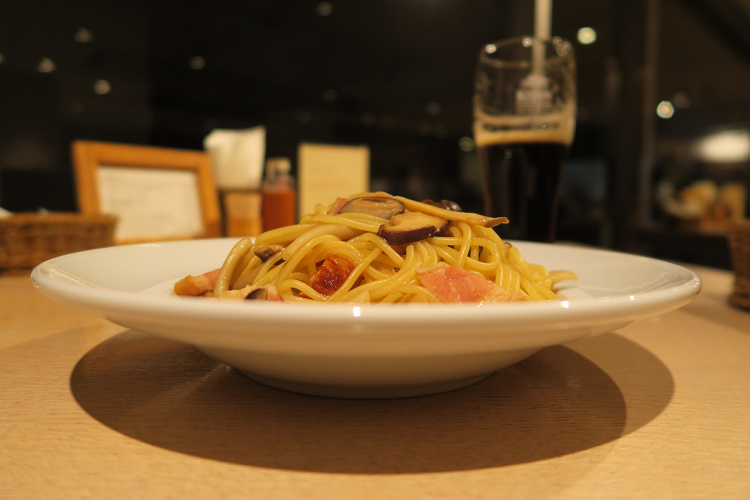 神楽坂 －夜桜の赤城神社～あかぎカフェ－_b0169330_0111756.jpg