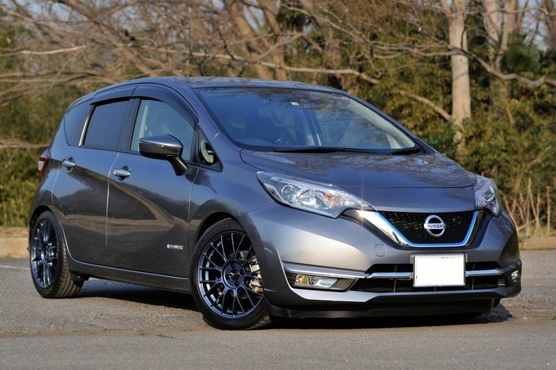 日産　ノート e-power e12ノーマルサスペンションキット 低走行外し 日産 ノート e-POWER・E12 スプリング＆ショックセットの口コミ