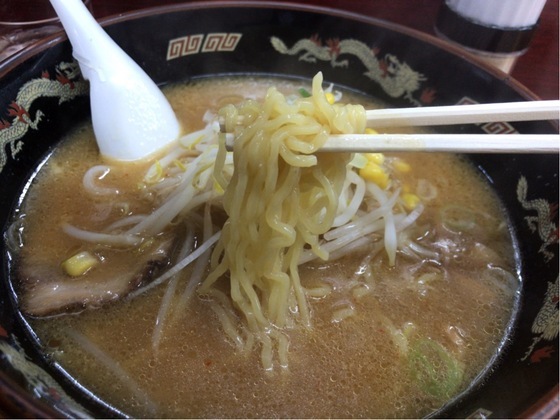 変なテンションで深夜のラーメン、そして翌日後悔する～北海ラーメン～_e0405261_09302329.jpg