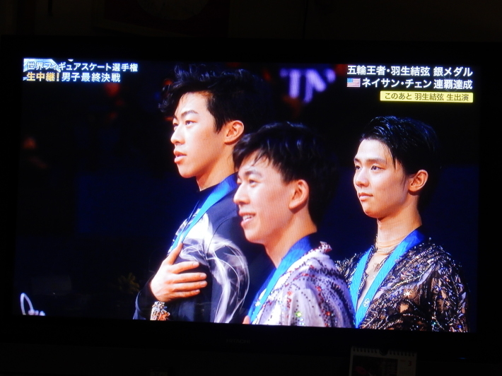 ’19,3,24(日)羽生結弦君、銀メダルお疲れ様!_f0060461_10351942.jpg