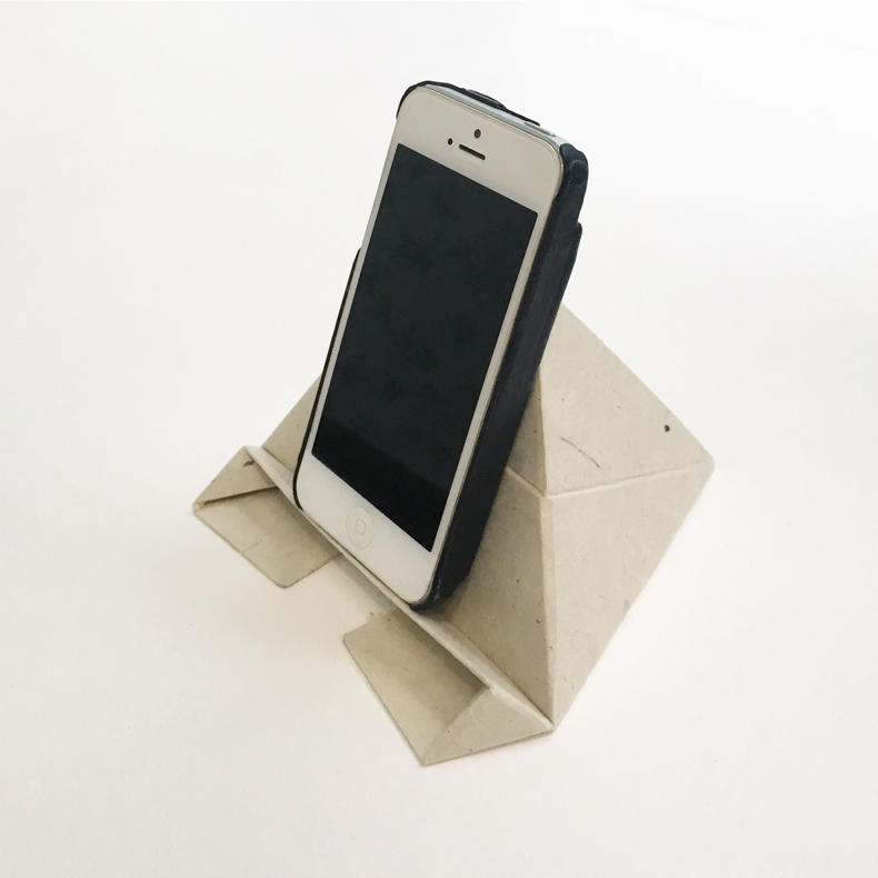 軽くて丈夫、和紙製モバイルスタンド「フォルダブル(Foldable)」_c0060143_11442136.jpg