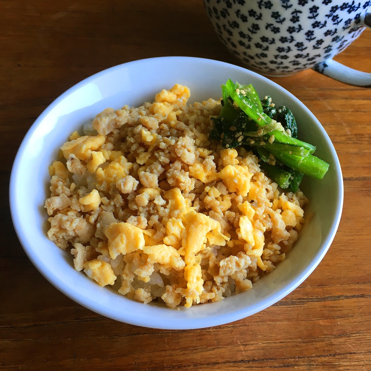 春休みのお昼ごはん パパッと鶏そぼろ丼 野口家のふだんごはん レシピ置場