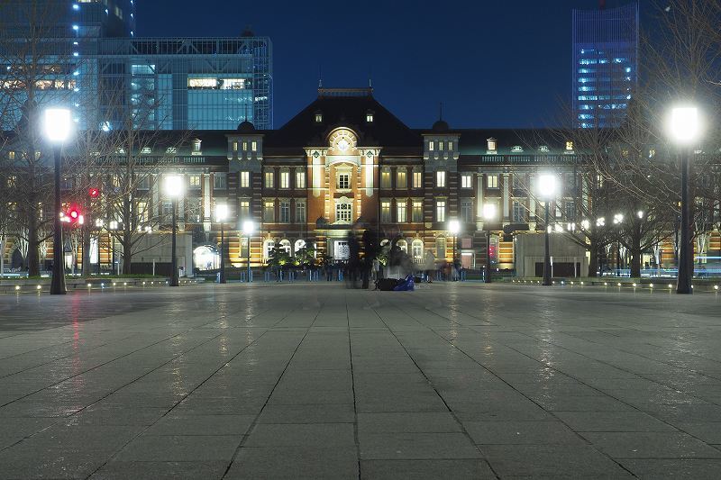 東京駅舎と光跡_e0348392_09112895.jpg