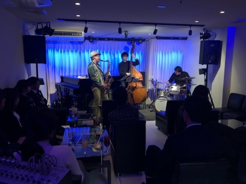 Jazzlive comin 広島 本日火曜日はセッション勉強会です_b0115606_11155911.jpeg