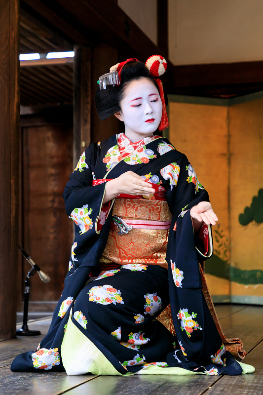 北野追儺式・奉納舞踊（上七軒　ふみ幸さん、梅たえさん、勝貴さん）_f0155048_22361041.jpg