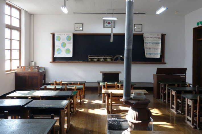 三省小学校旧校舎 삼성초등학교 구교사(ハンバッ教育博物館 한밭교육박물관) 大田・ソウルの旅(5)_f0117059_11025212.jpg