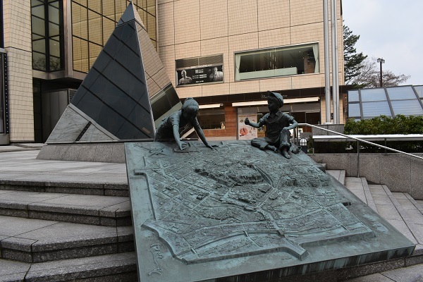 街角美術館 金沢市香林坊で_f0362073_08385010.jpg