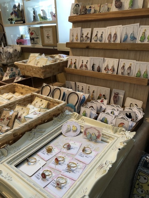 鳥展は3月31日迄、4月1日~18日迄東急ハンズ梅田店【インコと鳥の雑貨展】作家在店日時_d0322493_23230667.jpg
