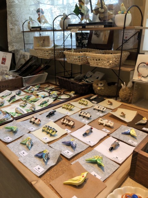 鳥展は3月31日迄、4月1日~18日迄東急ハンズ梅田店【インコと鳥の雑貨展】作家在店日時_d0322493_23241526.jpg
