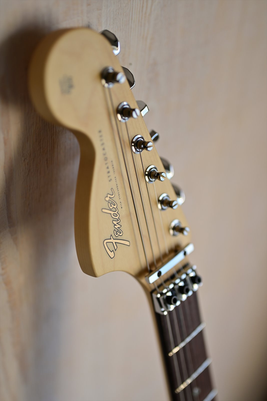 春畑道哉シグネイチャーモデル「MICHIYA HARUHATA STRATOCASTER®」_a0145819_1933837.jpg