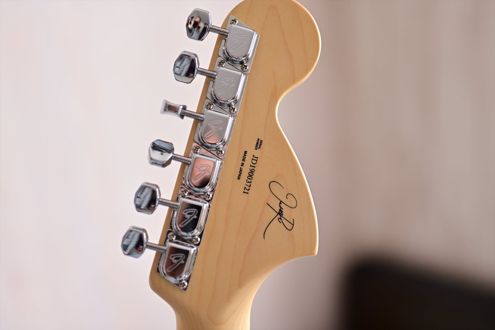 JAGUAR レリック　リバースヘッド　フロイドローズ　春畑風　Warmoth製 JAGUAR レリック リバースヘッド フロイドローズ 春畑風 Warmoth