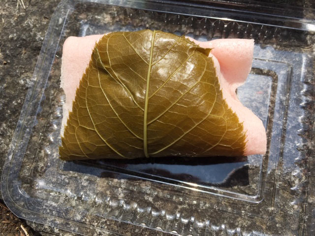 焼きたて桜餅 @末広屋喜一郎_e0208519_12072207.jpg