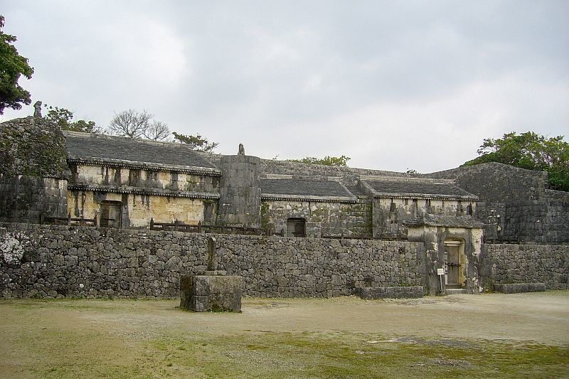 沖縄県 国宝・重要文化財(建造物)リスト 見学案内付き_b0212342_16352061.jpg