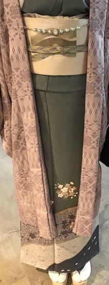 桜の着物で、産業会館ホール・The kimonoへ。_f0181251_18174046.jpg