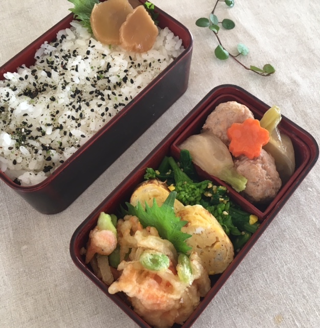 lunch box ×3　お土産を詰めて♪_a0165160_14252019.jpg