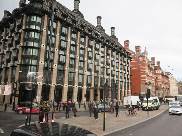 f0346196_15041181.jpg