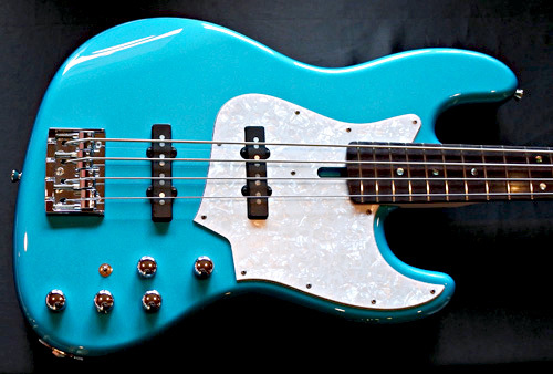 「Blue Turquoise MetallicのSTD-J Active」1本目が完成!_e0053731_15563097.jpg