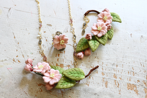 オフフープ®立体刺繍～３月桜・立体刺繍で作る１２カ月の花の