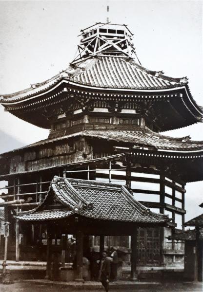 2006/8/15-17:京都異界つつき回り(鵺池、浮かれ猫、土蜘蛛灯籠&塚、一条戻り橋、晴明神社、六角堂へそ石、弁慶石、膏薬図子の将門祠、鉄輪の井戸、酒呑童子首塚、安倍晴明墓、蚕の社、比叡山)_b0116271_09414407.jpg