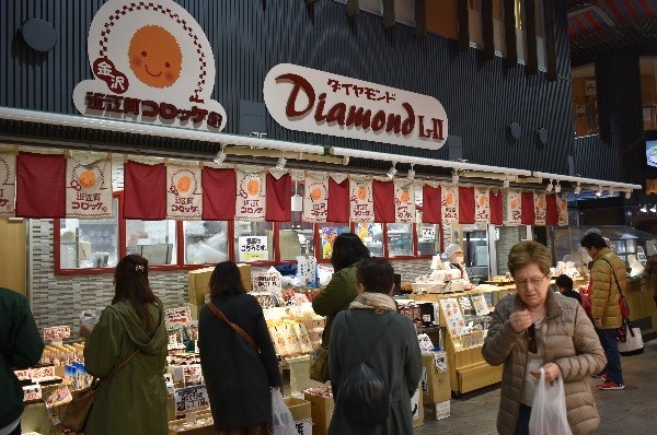 金沢、昼の部、チョイ食べ歩き。どれも美味しい!_f0362073_05183223.jpg