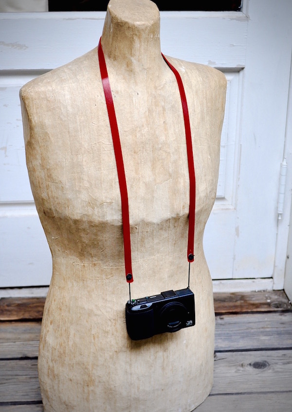 ricoh GR leather strap_b0172633_19415622.jpg
