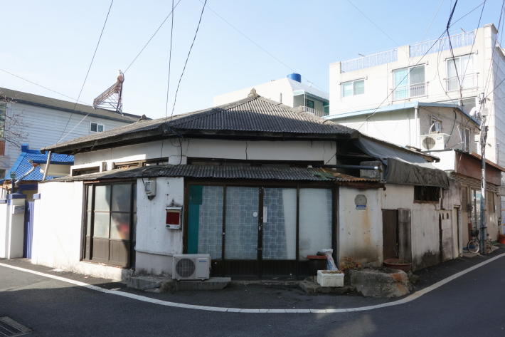 大田(テジョン)駅近くのカフェでバナナ スフレ パンケーキを食べる 팬케이크 폍 大田市の再開発地区 大田・ソウルの旅(6)_f0117059_23311599.jpg