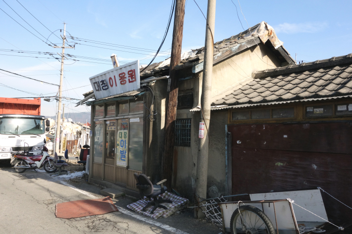 大田(テジョン)駅近くのカフェでバナナ スフレ パンケーキを食べる 팬케이크 폍 大田市の再開発地区 大田・ソウルの旅(6)_f0117059_23341200.jpg