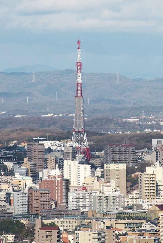中京テレビの東山タワー 熱田観測所
