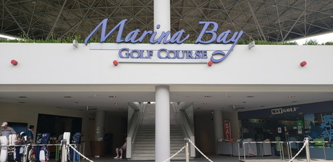 Marina Bay Golf Courseの打ちっぱなし場は見学するだけでも楽しい♪_c0144488_20213023.jpg