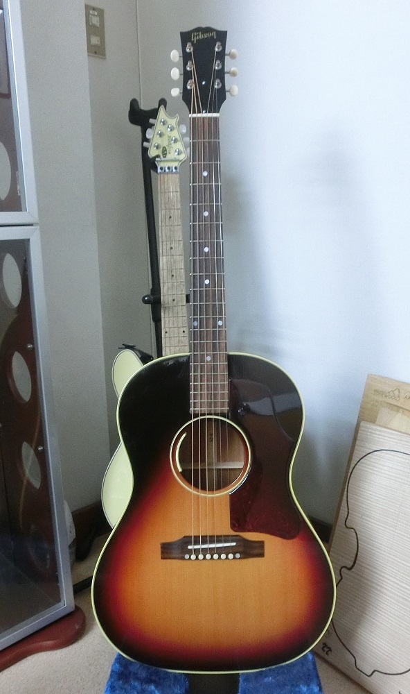 ギブソン B-25 2005年製 GIBSON