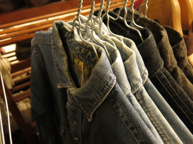 \"VINTAGE DENIM SHIRT #BlueFair\"ってこんなこと。_c0140560_18342082.jpg