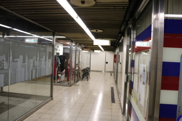 マツダビル地下食堂街 (大阪府旭区)_c0001670_20540471.jpg
