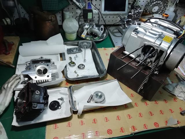 中華エンジン110 4 Stroke 110cc Engine Motorcycle Engine Assembly 110cc