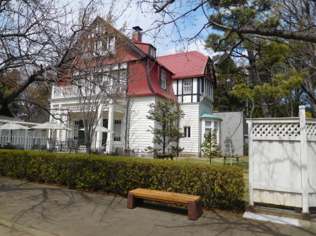 桜見物「小金井公園・江戸東京たてもの園」_b0089323_18201939.jpg