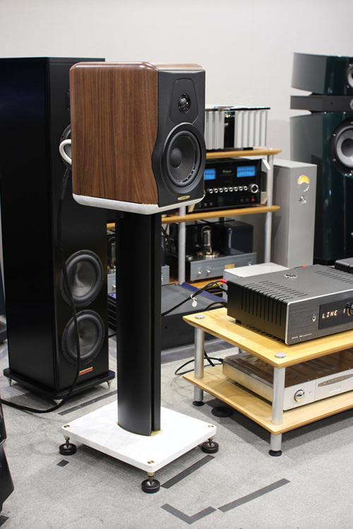 ROKSAN「Blak」シリーズが発売されました_e0404728_19221705.jpg