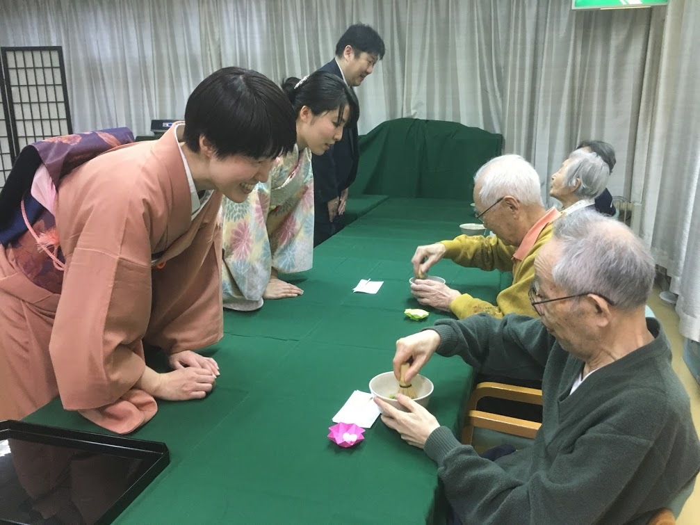 行事感想文/成城ケアボランティア呈茶(2019年3月4日.5日)_f0282005_11182820.jpg