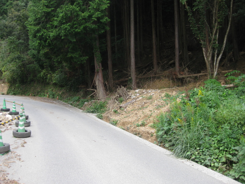 歯長峠 通行止め⁉️_d0357024_21004086.jpg