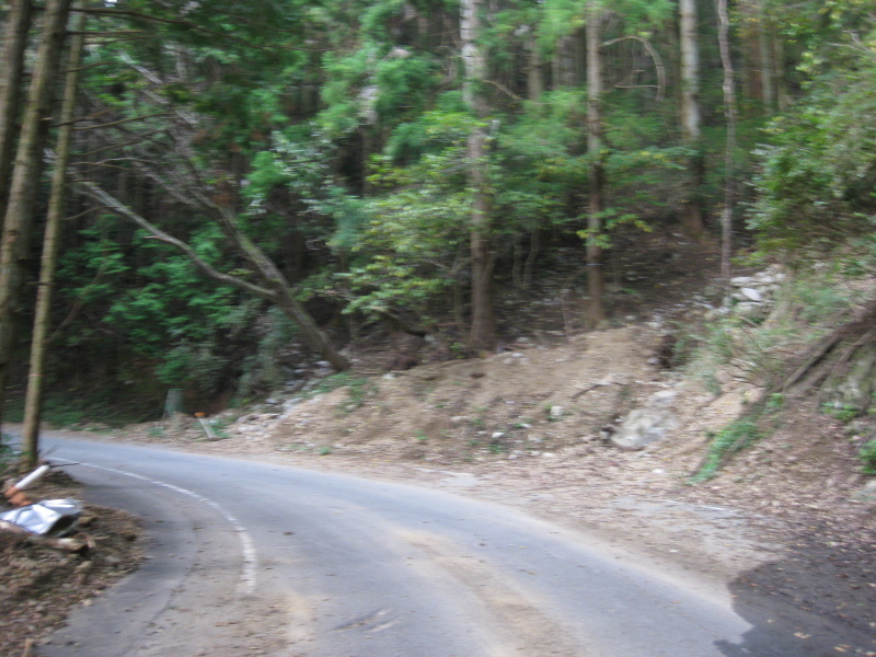 歯長峠 通行止め⁉️_d0357024_21013670.jpg