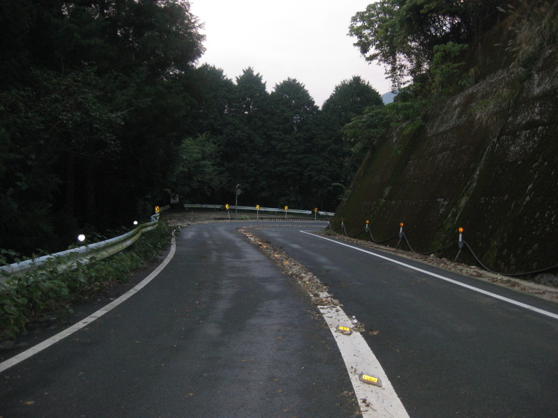 歯長峠 通行止め⁉️_d0357024_21021420.jpg