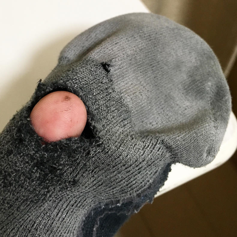 サヨナラ靴下_c0060143_23030022.jpg