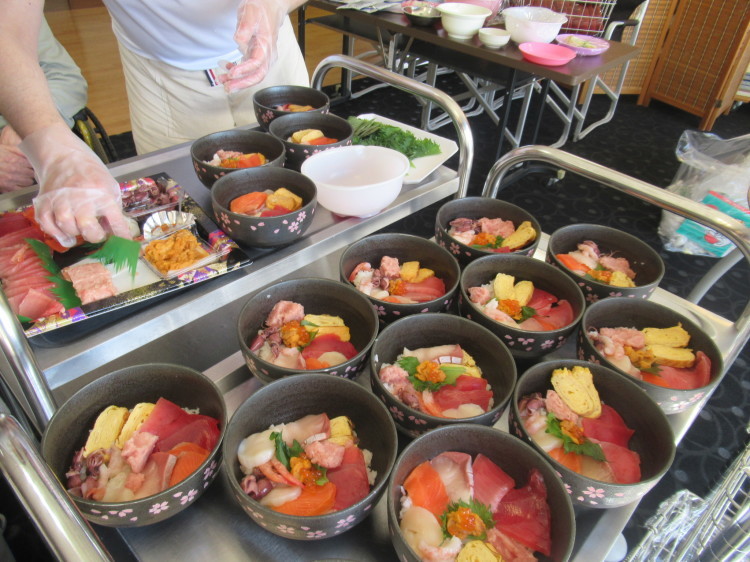 豪華な丼_e0191174_09054147.jpg