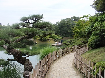 f0392779_00073195.jpg