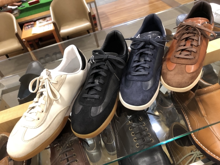 スニーカーが欲しい_d0166598_15553280.jpg