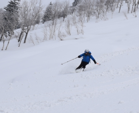 2019年3月4日 坊主山で滑る_c0242406_17180109.jpg
