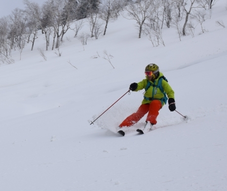 2019年3月4日 坊主山で滑る_c0242406_17360013.jpg