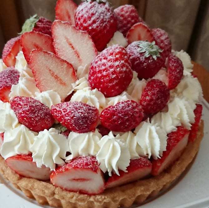 いちごタルトでバースデーケーキ🎂_a0113430_09415524.jpg