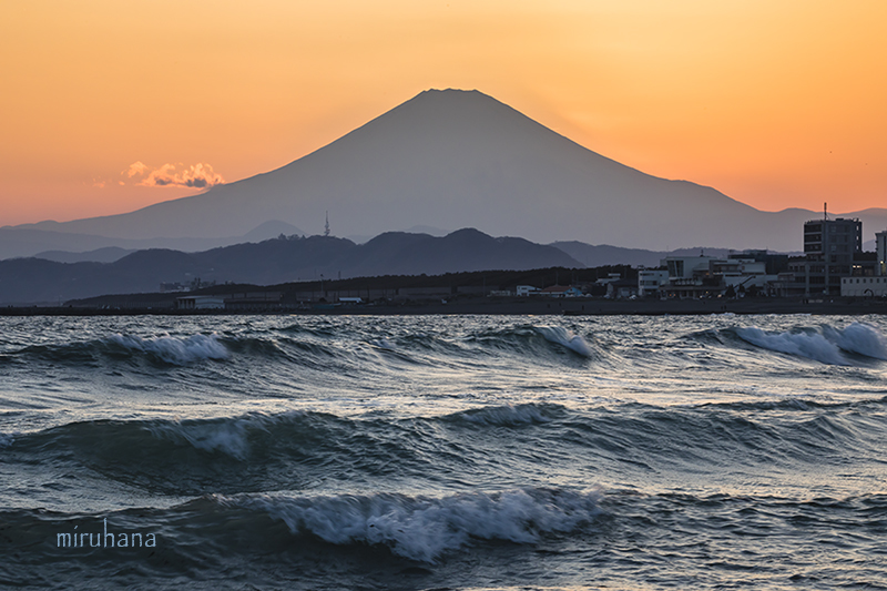 連日ダイヤモンド富士を追っかけて。_c0037519_01183576.jpg