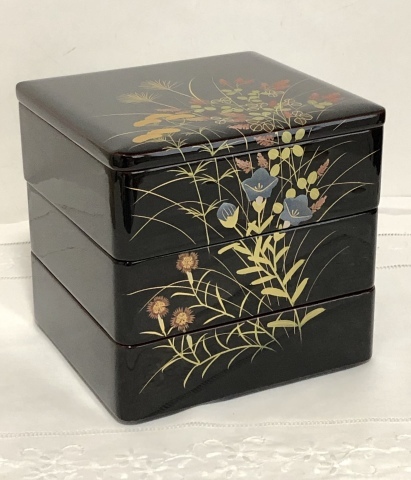 5.5寸本溜漆塗り三段重箱です。 : 秋田 蕗だより